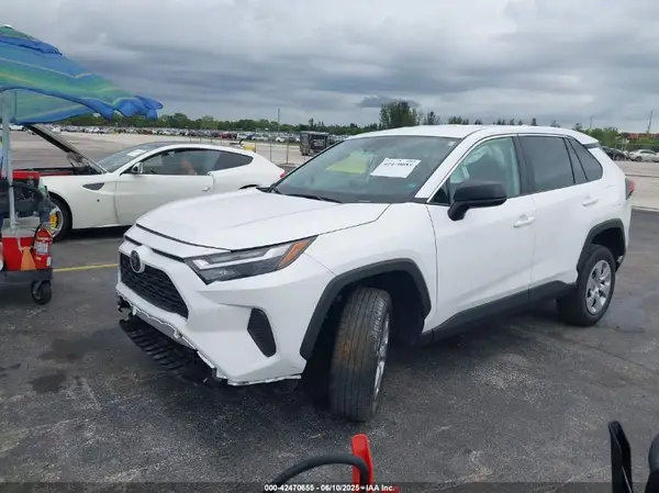 2T3H1RFV5RC255437 2024 TOYOTA RAV 4 - Image 2