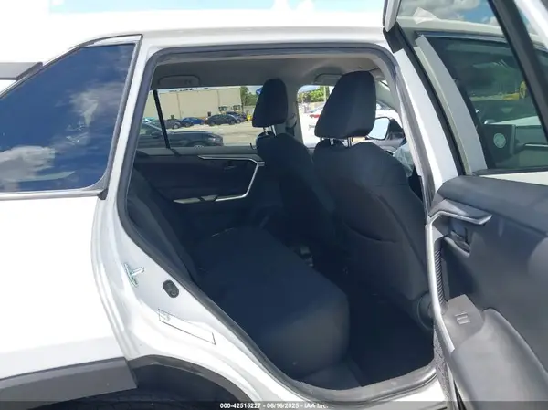2T3H1RFV5RW313027 2024 TOYOTA RAV 4 - Image 8