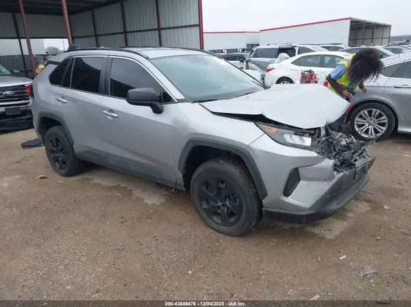 2T3H1RFV6MW152177 2021 TOYOTA RAV 4 - Image 1