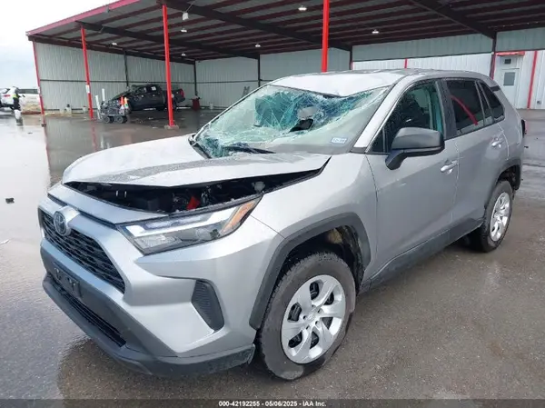 2T3H1RFV6SC309785 2025 TOYOTA RAV 4 - Image 2