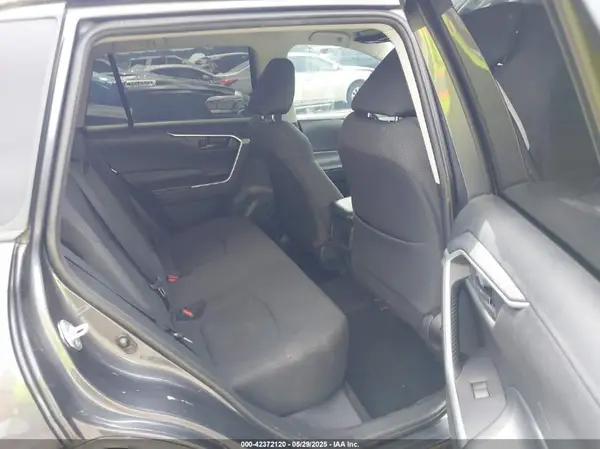 2T3H1RFV7KW032434 2019 TOYOTA RAV 4 - Image 8