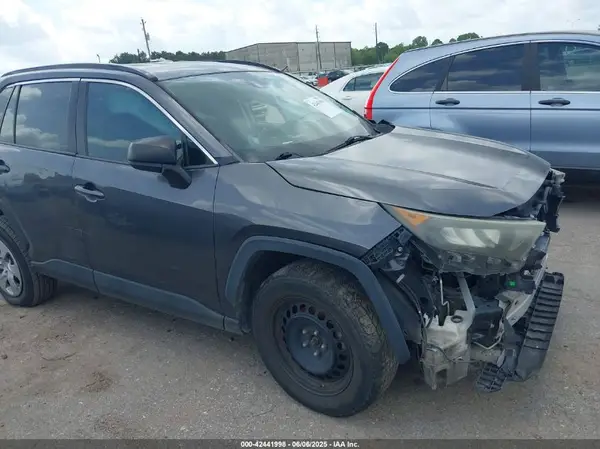 2T3H1RFV7KW041960 2019 TOYOTA RAV 4 - Image 1