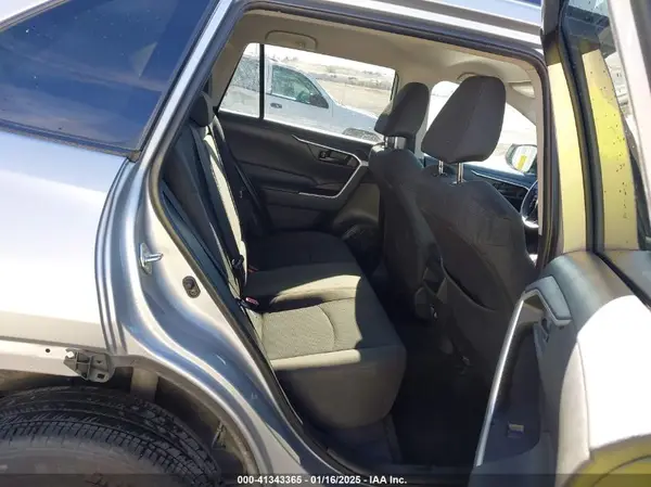 2T3H1RFV7KW048973 2019 TOYOTA RAV 4 - Image 8