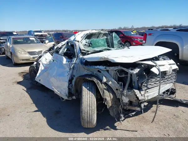 2T3H1RFV7KW052652 2019 TOYOTA RAV 4 - Image 1