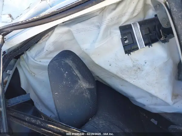 2T3H1RFV7KW052652 2019 TOYOTA RAV 4 - Image 8