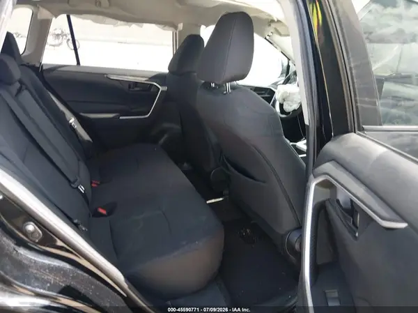 2021 TOYOTA RAV 4 auction photo 8