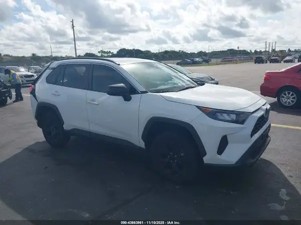 2T3H1RFV7MC163853 2021 TOYOTA RAV 4 - Image 1