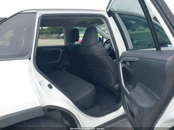 2023 TOYOTA RAV 4 auction photo 8
