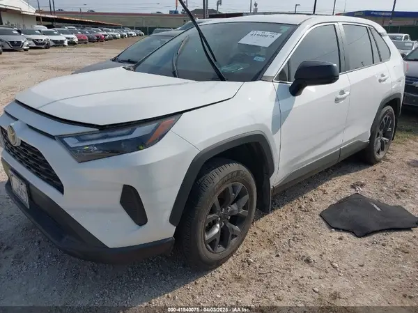 2T3H1RFV7RC254600 2024 TOYOTA RAV 4 - Image 2