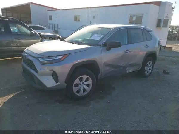 2T3H1RFV7RW323722 2024 TOYOTA RAV 4 - Image 2