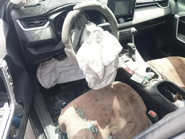 2T3H1RFV9KC028175 2019 TOYOTA RAV 4 - Image 8