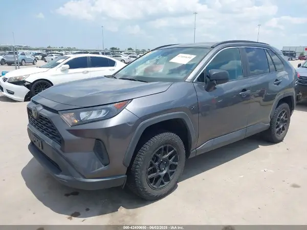 2T3H1RFV9MC172246 2021 TOYOTA RAV 4 - Image 2