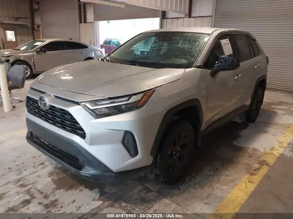 2T3H1RFV9RW310681 2024 TOYOTA RAV 4 - Image 2