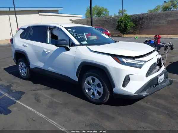 2T3H1RFV9RW315864 2024 TOYOTA RAV 4 - Image 1