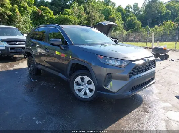 2T3H1RFVXKC027598 2019 TOYOTA RAV 4 - Image 1
