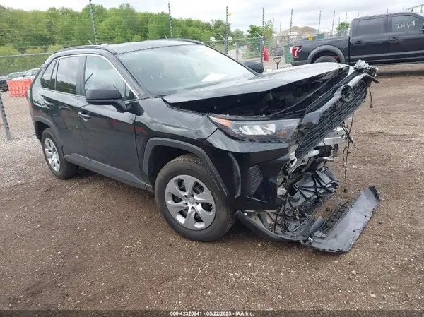 2T3H1RFVXKW049910 2019 TOYOTA RAV 4 - Image 1