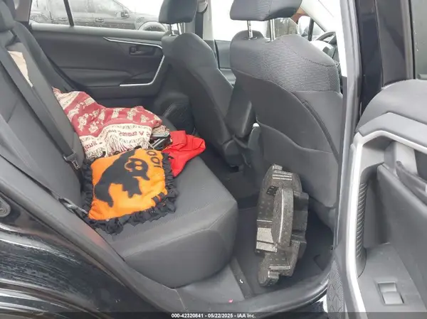 2T3H1RFVXKW049910 2019 TOYOTA RAV 4 - Image 8