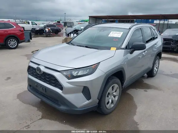 2T3H1RFVXLC037260 2020 TOYOTA RAV 4 - Image 2