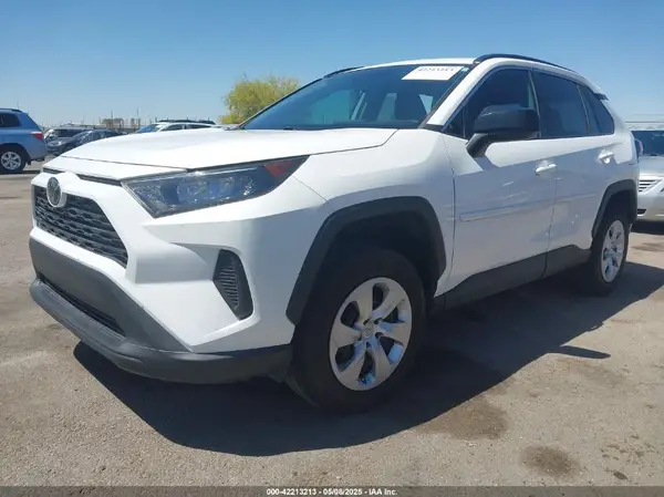 2T3H1RFVXLW089647 2020 TOYOTA RAV 4 - Image 2