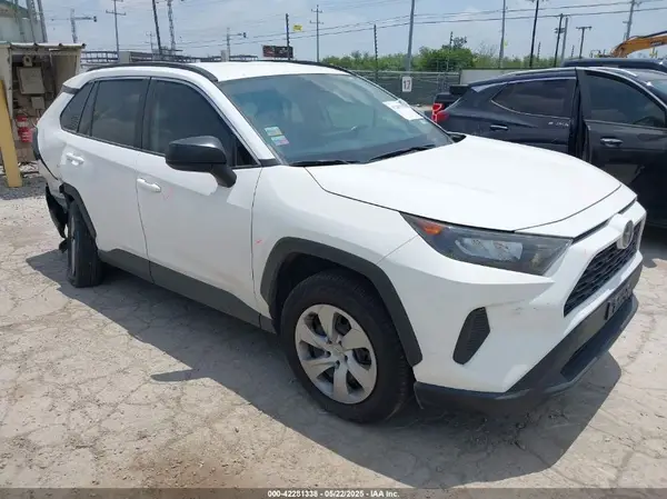 2T3H1RFVXMC164091 2021 TOYOTA RAV 4 - Image 1