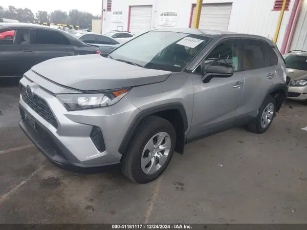 2T3H1RFVXNC180678 2022 TOYOTA RAV 4 - Image 2
