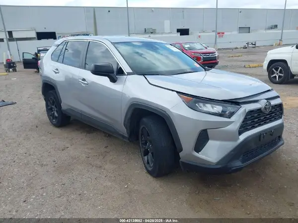 2T3H1RFVXNC201352 2022 TOYOTA RAV 4 - Image 1