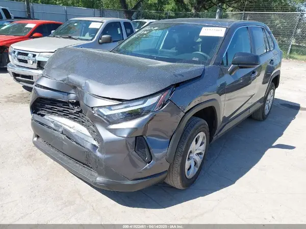 2T3H1RFVXRC260116 2024 TOYOTA RAV 4 - Image 2