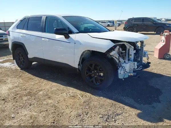 2T3H1RFVXRW349859 2024 TOYOTA RAV 4 - Image 1
