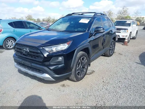 2T3J1RFV0KW008655 2019 TOYOTA RAV 4 - Image 2