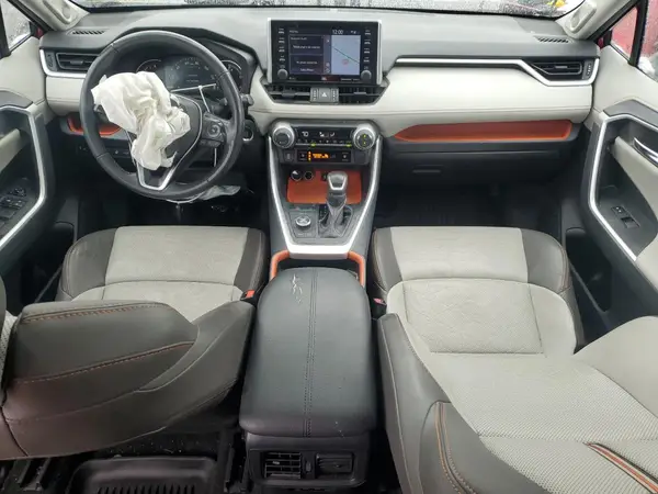 2T3J1RFV0KW022121 2019 TOYOTA RAV 4 - Image 8