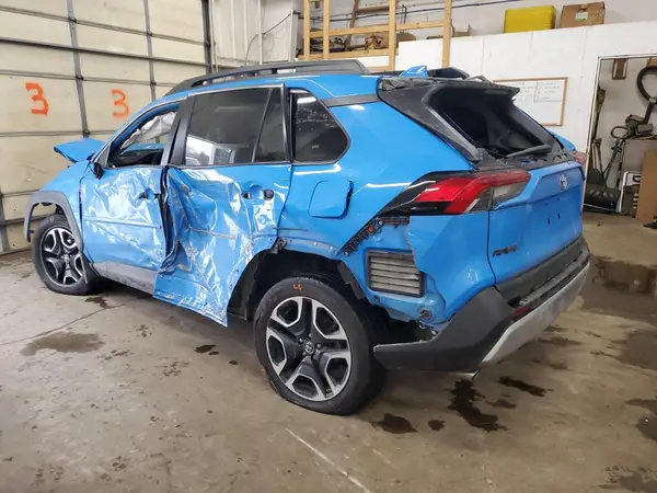 2T3J1RFV0KW037296 2019 TOYOTA RAV 4 - Image 2