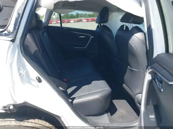 2T3J1RFV0RW413618 2024 TOYOTA RAV 4 - Image 8