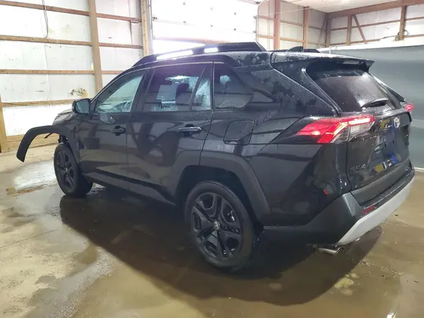 2T3J1RFV0RW459658 2024 TOYOTA RAV 4 - Image 2