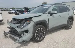 2T3J1RFV1KC010979 2019 TOYOTA RAV 4