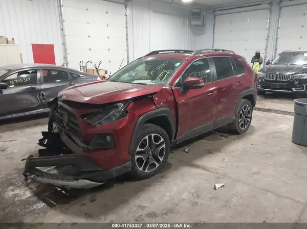 2T3J1RFV1KW004615 2019 TOYOTA RAV 4 - Image 2