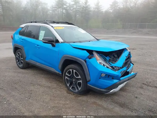 2T3J1RFV1KW036366 2019 TOYOTA RAV 4 - Image 1