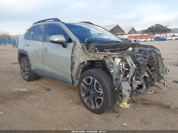 2T3J1RFV1MW153027 2021 TOYOTA RAV 4 - Image 1