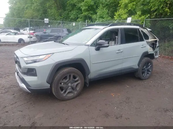 2T3J1RFV1NW309312 2022 TOYOTA RAV 4 - Image 2