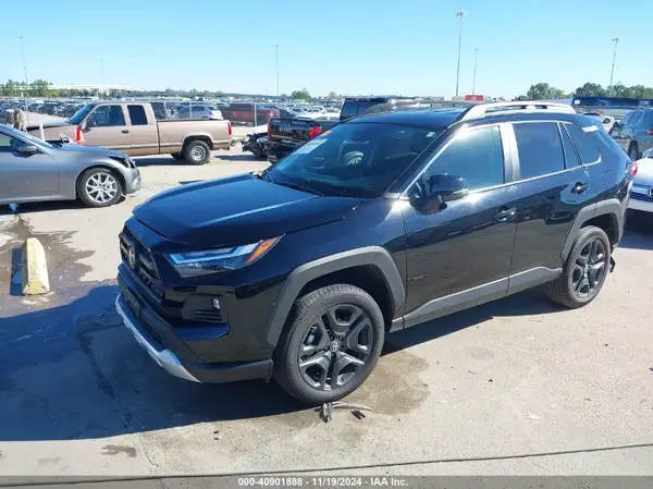 2T3J1RFV1RW421730 2024 TOYOTA RAV 4 - Image 2