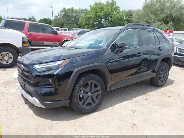 2T3J1RFV1RW471463 2024 TOYOTA RAV 4 - Image 2