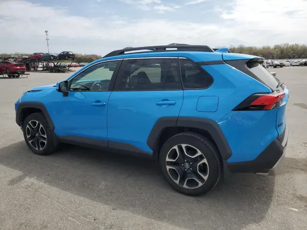 2T3J1RFV2KW010228 2019 TOYOTA RAV 4 - Image 2