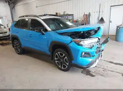 2T3J1RFV3KC044275 2019 TOYOTA RAV 4