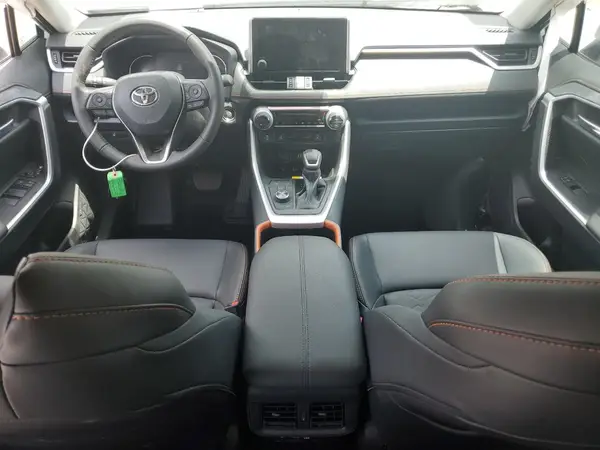 2T3J1RFV3RW481797 2024 TOYOTA RAV 4 - Image 8