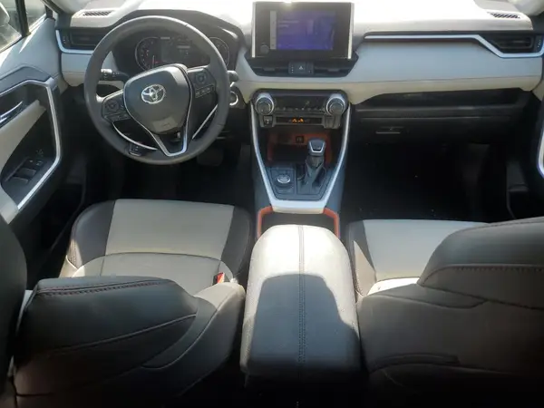 2T3J1RFV4RW442281 2024 TOYOTA RAV 4 - Image 8