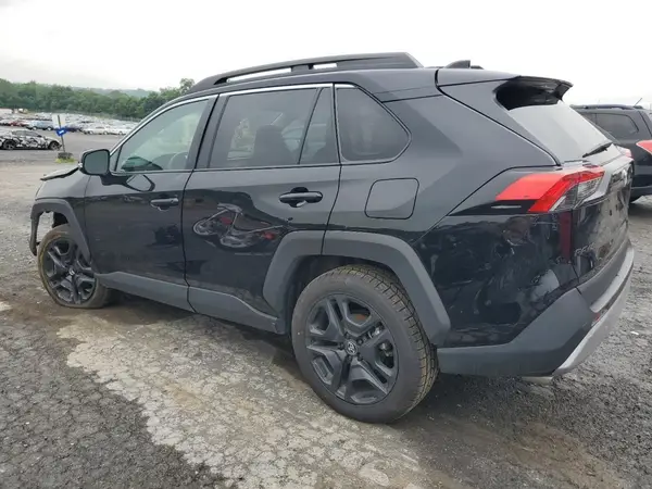 2T3J1RFV4RW478519 2024 TOYOTA RAV 4 - Image 2