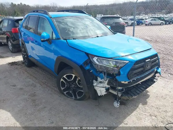 2T3J1RFV5KW005928 2019 TOYOTA RAV 4 - Image 1