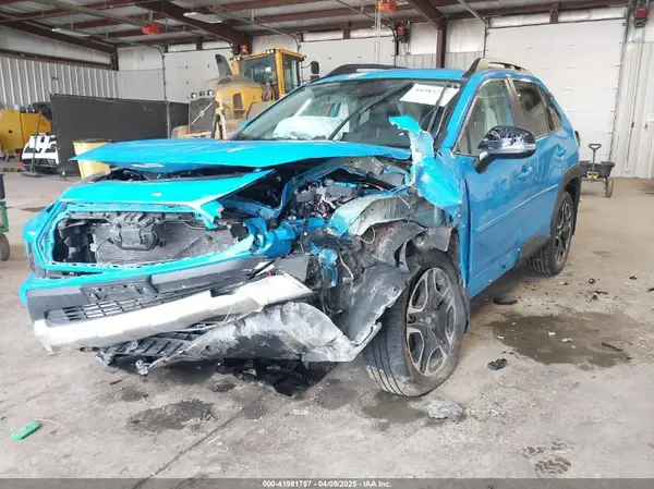 2T3J1RFV5KW018601 2019 TOYOTA RAV 4 - Image 2
