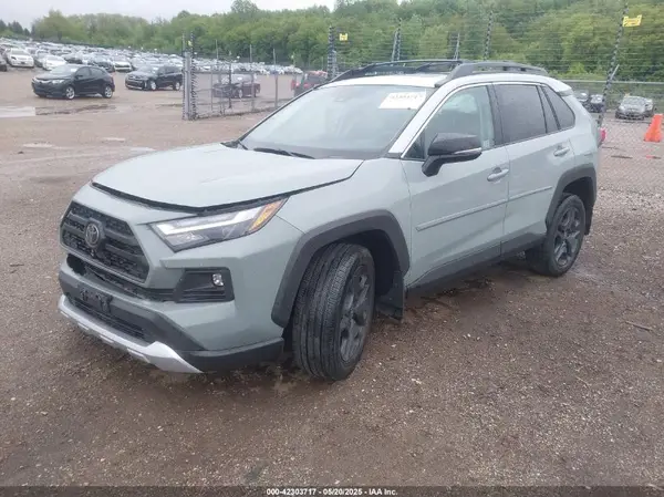 2T3J1RFV5NW301312 2022 TOYOTA RAV 4 - Image 2