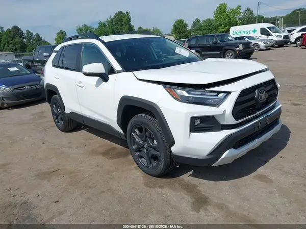 2T3J1RFV5RW478240 2024 TOYOTA RAV 4 - Image 1