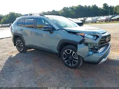 2T3J1RFV6KC041757 2019 TOYOTA RAV 4